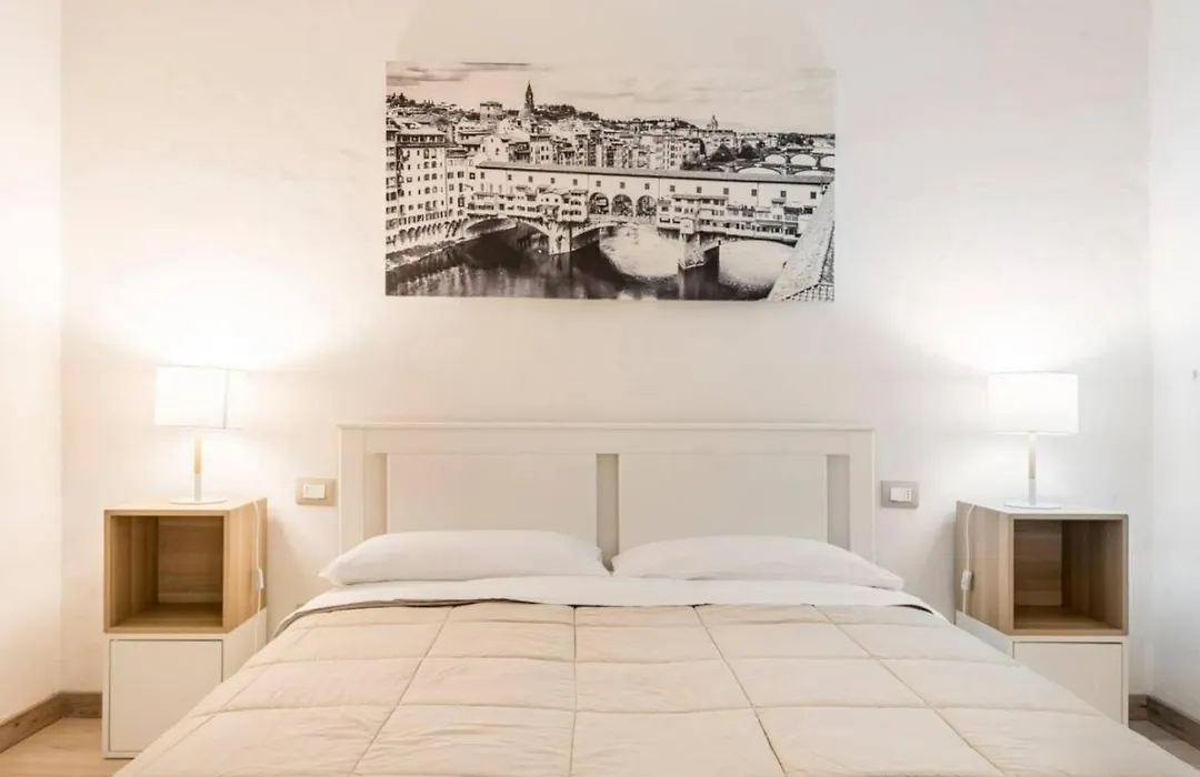 Cozy apartment near Ponte Vecchio-1
